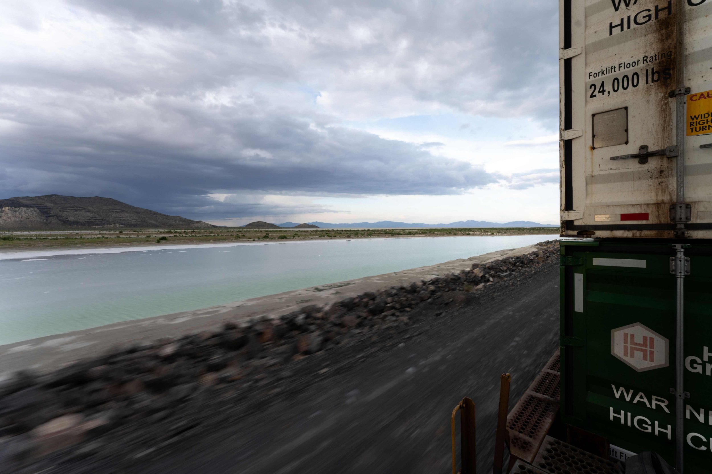 On The Road - Photo 13